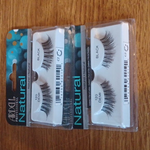 Ardelle Professional Other - 2 Pairs Ardell Professional Natural Lashes